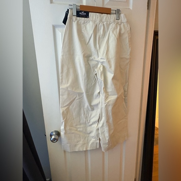 Hollister NWT cream ultra high rise wide leg pant size M stretch cropped - Picture 6 of 12